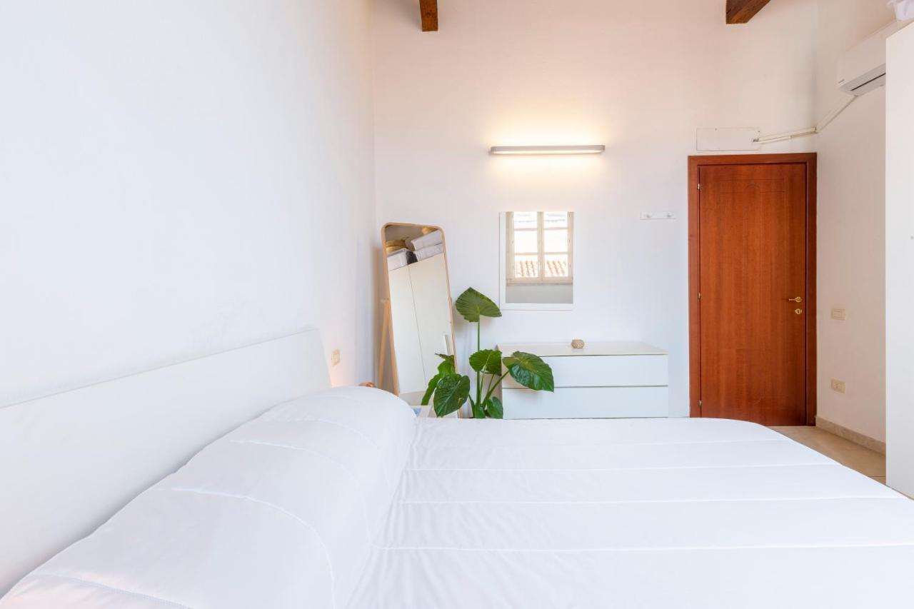 Apartamento Castello Attic Sunset Terrace Cagliari Exterior foto